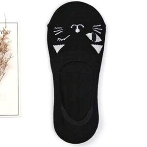 Winking Kitty Cat Low Cut Now Show Socks with Inner Ankle Grip.
